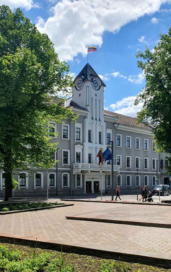 Apartment Next To Cathedral Of Saints Peter & Paul Šiauliai Exterior foto